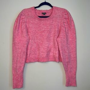 Beautiful Puff Sleeve Crop Sweater. 💓